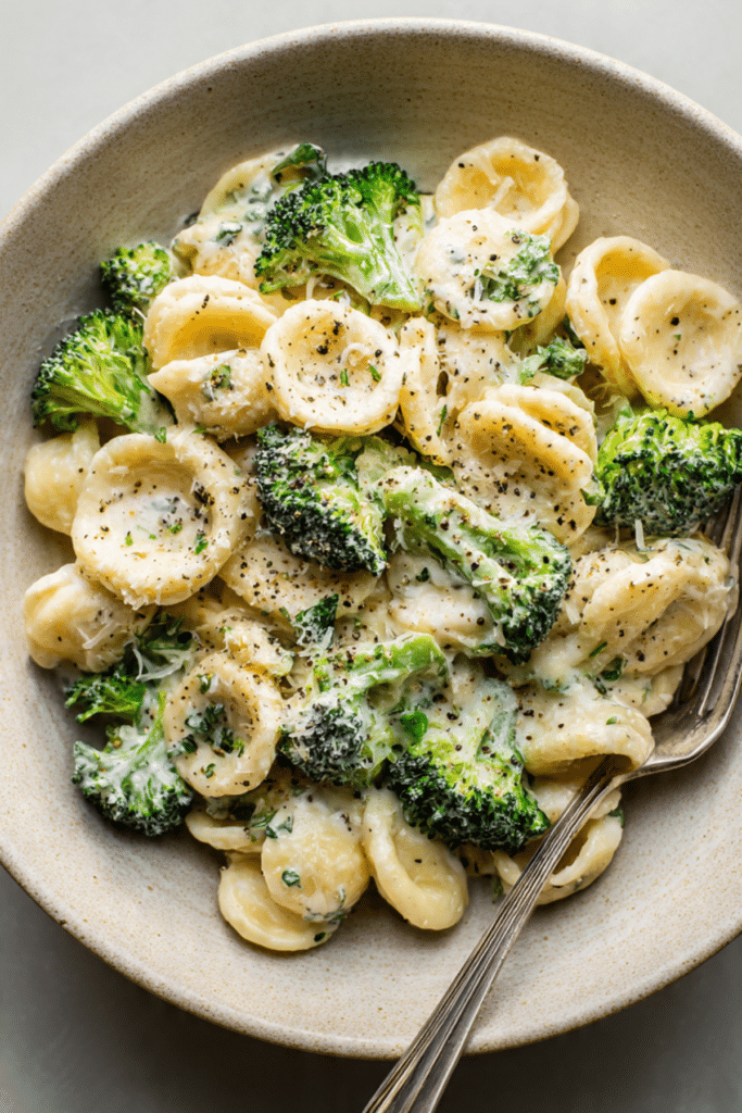 One Pot Broccoli & Boursin Pasta