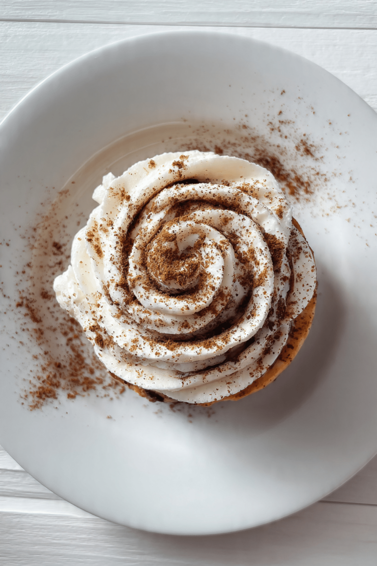 Cinnamon Roll Cheesecake